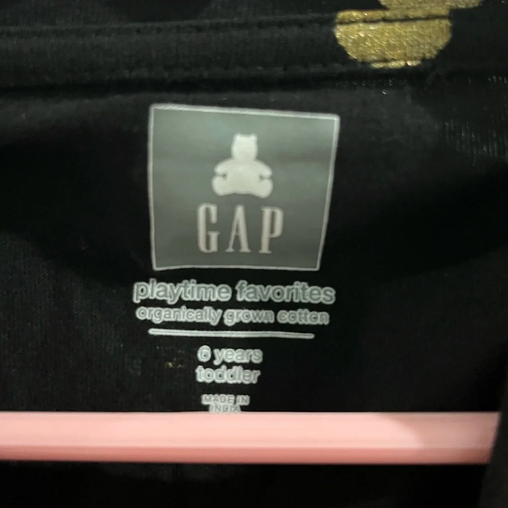 Gap Girls' Black Long Sleeve Tee with Gold Polka Dots, size 6, new!